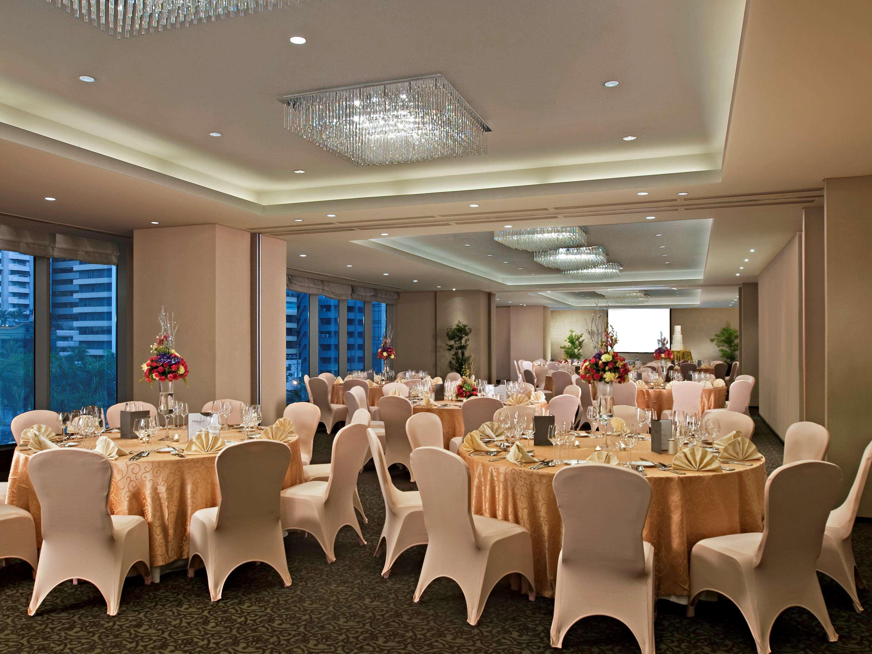 Joy Nostalg Hotel And Suites Manila Managed By The Ascott Limited Pasig City ภายนอก รูปภาพ