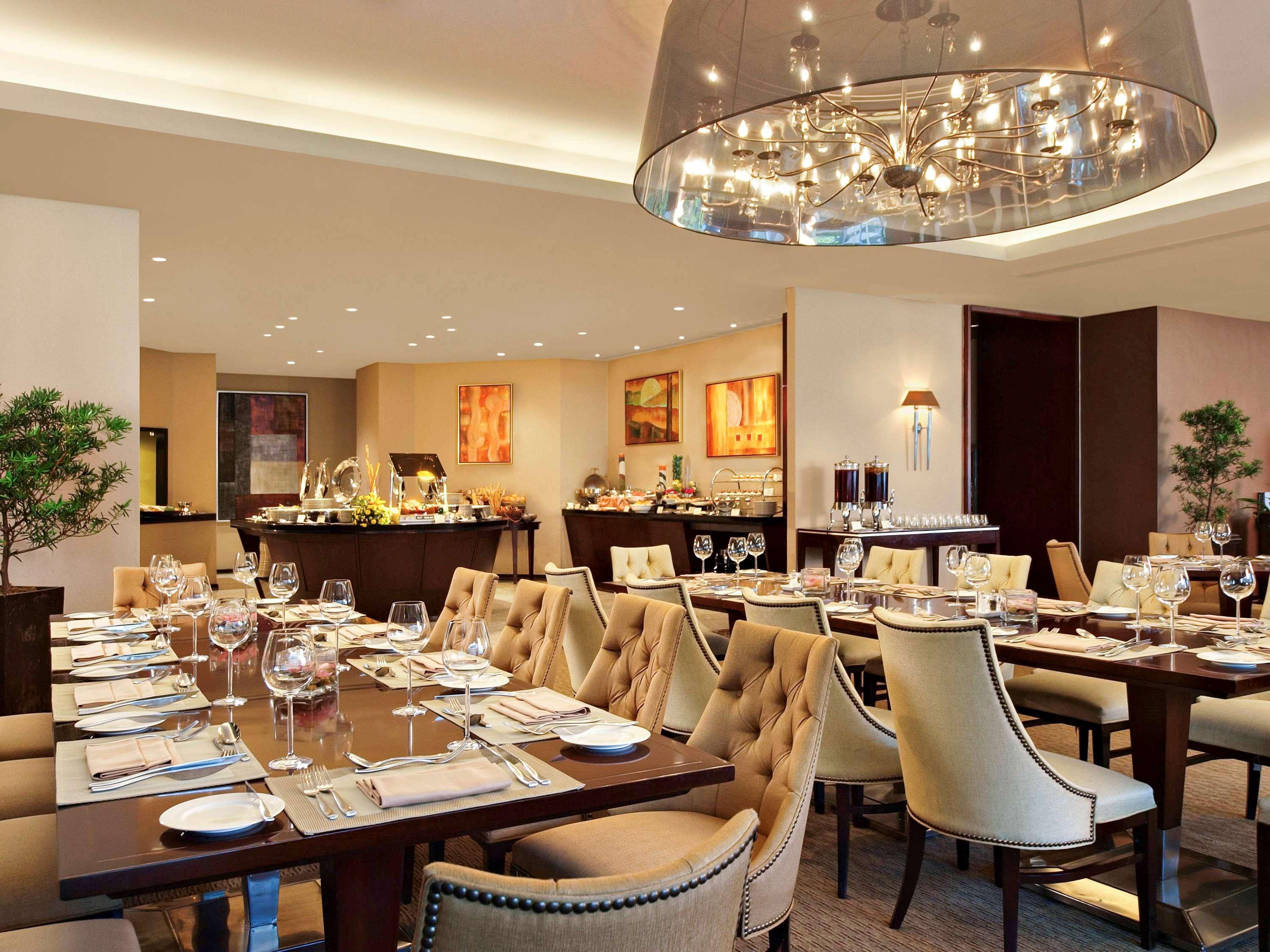 Joy Nostalg Hotel And Suites Manila Managed By The Ascott Limited Pasig City ภายนอก รูปภาพ