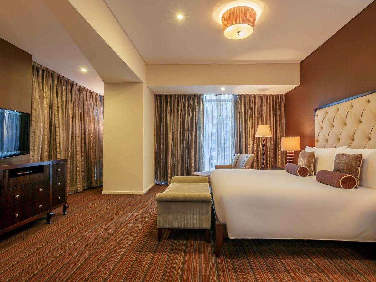 Joy Nostalg Hotel And Suites Manila Managed By The Ascott Limited Pasig City ภายนอก รูปภาพ
