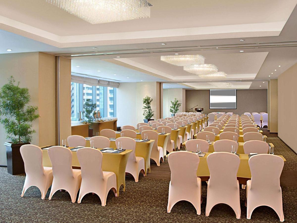 Joy Nostalg Hotel And Suites Manila Managed By The Ascott Limited Pasig City ภายนอก รูปภาพ
